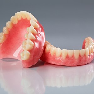 Full dentures can replace an entire arch of teeth